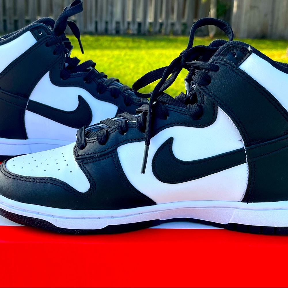 NIKE DUNK HI RETRO White/Black